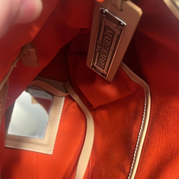 Marc&Marc w/dust bag and tags. This brightly colored handbag is just beautiful. - Picture 5 of 7